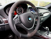 Изменение формы и мягкости руля BMW X6 Алькантара и перфорированная кожа